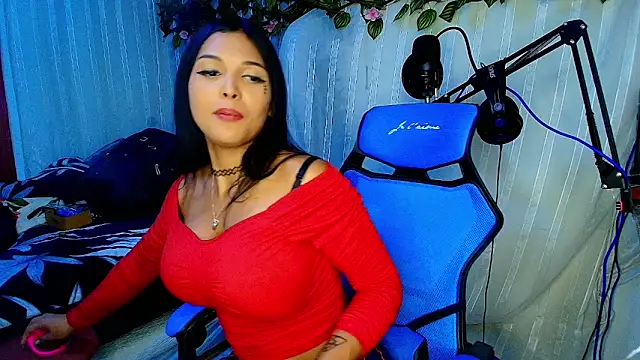 MOMMYJEVAA online show from 03.19.25