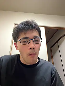 Snapshot of ryusei18570 chatting on 03.15.25 ryusei18570 online show from 03.15.25