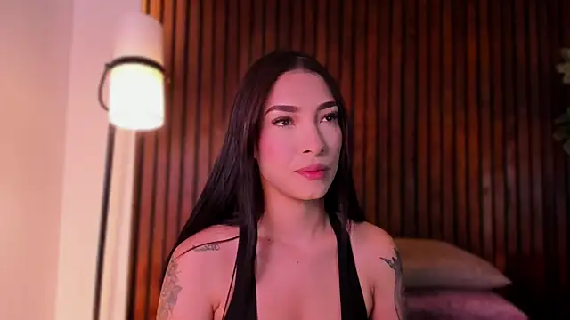 Jennmiiller  online show from 12.22.25