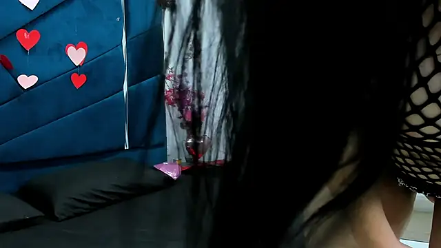 Giorgina Simons online show from 02.13.25