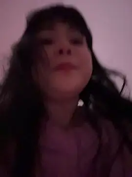 Snapshot of AHRI_LEE chatting on 11.20.25 AHRI LEE online show from 11.20.25