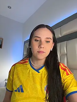 Snapshot of _ISABELLA_HOT_ chatting on 06.17.26 ISABELLA HOT online show from 06.17.26
