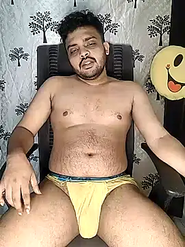 Snapshot of Mr_Handsome_hunk chatting on 11.05.25 Mr Handsome hunk online show from 11.05.25