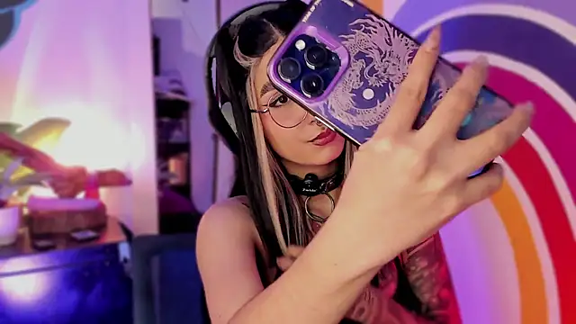 Alice woodville online show from 09.12.25