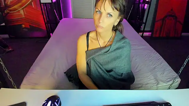 Elizabe th online show from 01.29.25