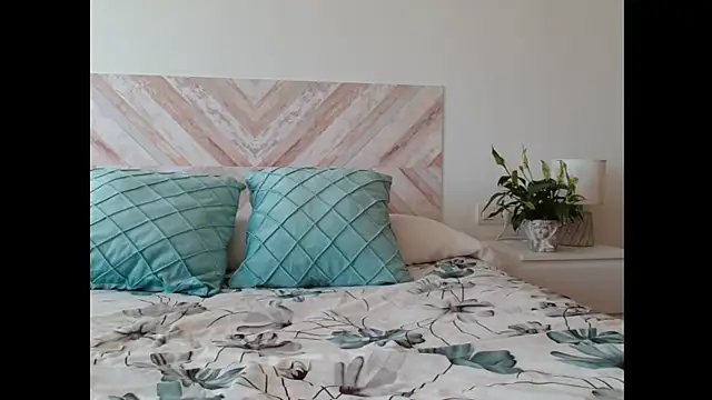 Snapshot of secretmuses chatting on 11.19.25 secretmuses online show from 11.19.25