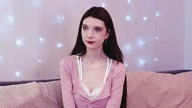 KimWilli online show from 01.16.25