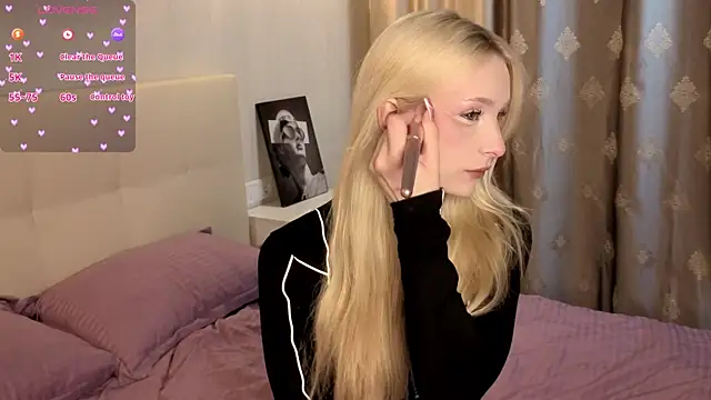 Snapshot of Naughty__Couplles chatting on 12.14.25 Naughty Couplles online show from 12.14.25