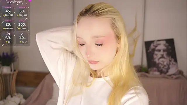 Snapshot of Naughty__Couplles chatting on 01.11.26 Naughty Couplles online show from 01.11.26