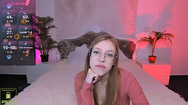 LayriantaVee online show from 01.25.25