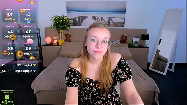 LayriantaVee online show from 02.13.25