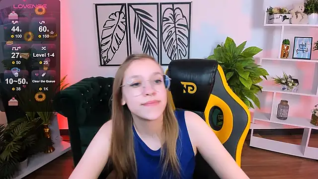 LayriantaVee online show from 03.07.25