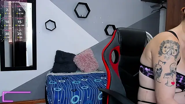 Snapshot of Danniela_rivera chatting on 02.10.25 Danniela rivera online show from 02.10.25