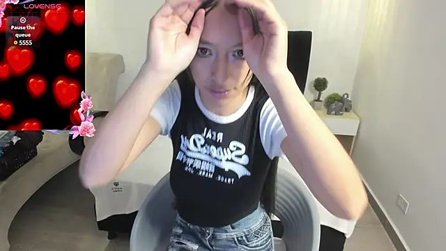 Scarlett  bell online show from 03.20.25