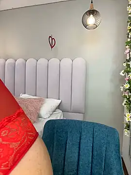 Annie karlsson   online show from 02.28.25