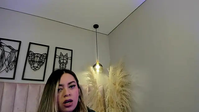 Annie karlsson   online show from 09.20.25