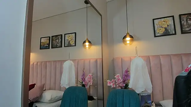 Annie karlsson   online show from 10.31.25