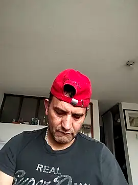 RogueTraveler online show from 03.18.25