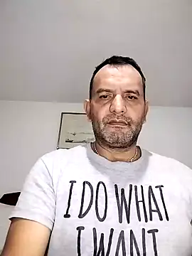 RogueTraveler online show from 09.21.25