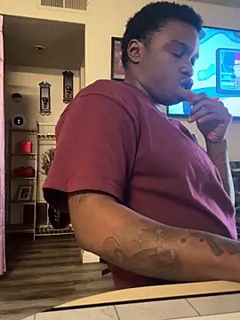 Snapshot of TransboyJay chatting on 04.04.26 TransboyJay online show from 04.04.26