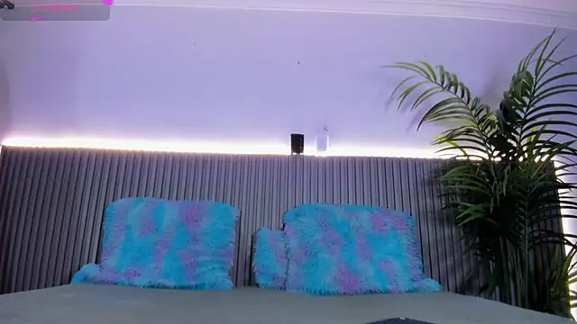 valentina lux online show from 02.12.26