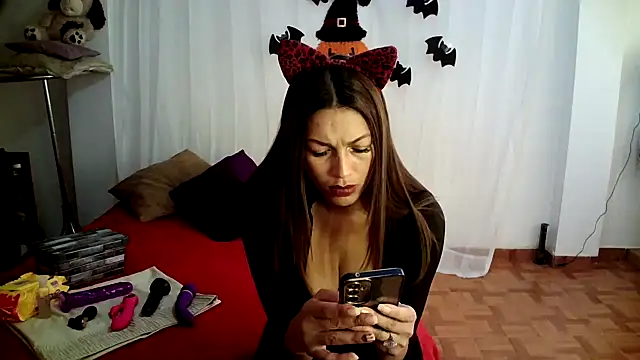 Hanna Charming online show from 10.09.25