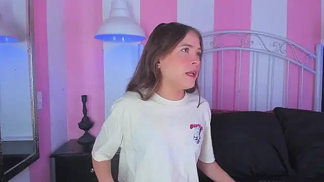 Liah Grey8 online show from 10.14.25