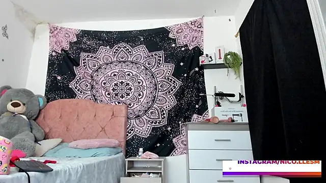 jade dakota   online show from 03.17.25