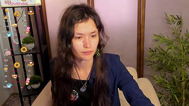 Emily Strikeee online show from 09.15.25