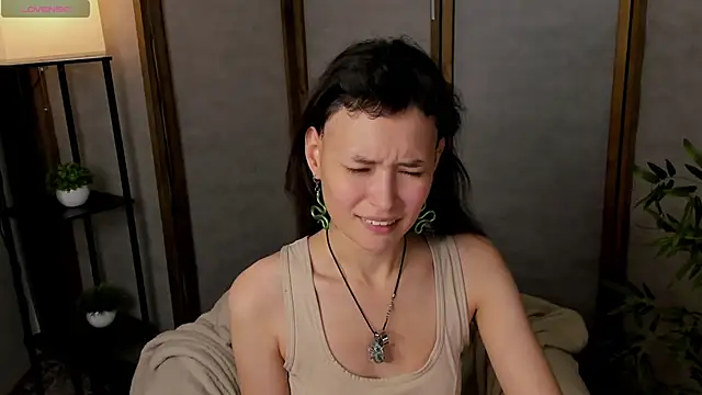 Emily Strikeee online show from 09.19.25