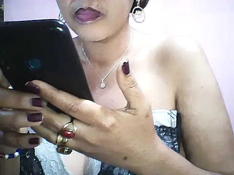 layanah12 online show from 09.09.25