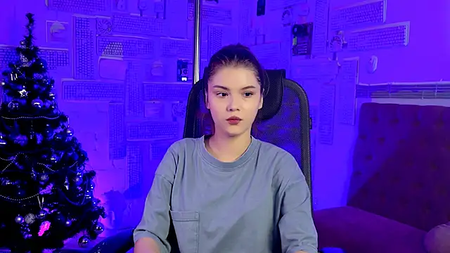 Snapshot of EvaThopson chatting on 12.09.24 EvaThopson online show from 12.09.24