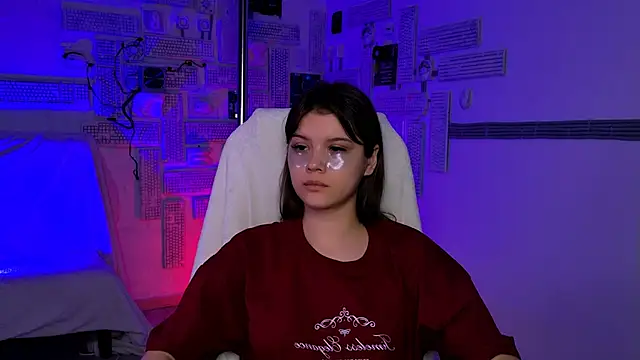 EvaThopson online show from 02.15.26