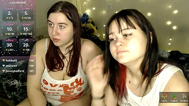 Snapshot of BettyandRich_ chatting on 12.27.24 BettyandRich online show from 12.27.24