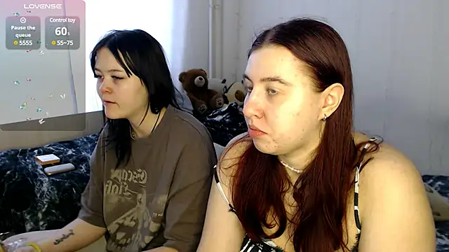 Snapshot of BettyandRich_ chatting on 01.24.25 BettyandRich online show from 01.24.25