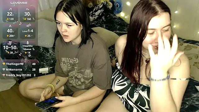 Snapshot of BettyandRich_ chatting on 01.24.25 BettyandRich online show from 01.24.25