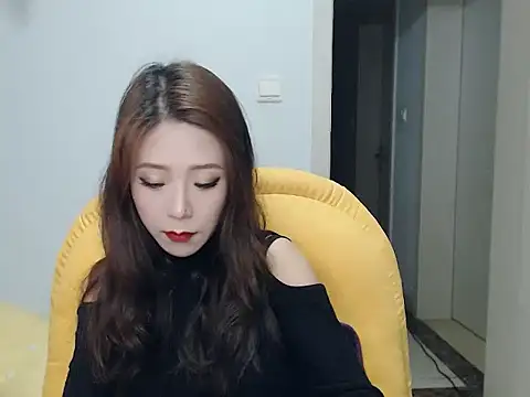 Snapshot of SuSushi728 chatting on 12.26.24 SuSushi728 online show from 12.26.24