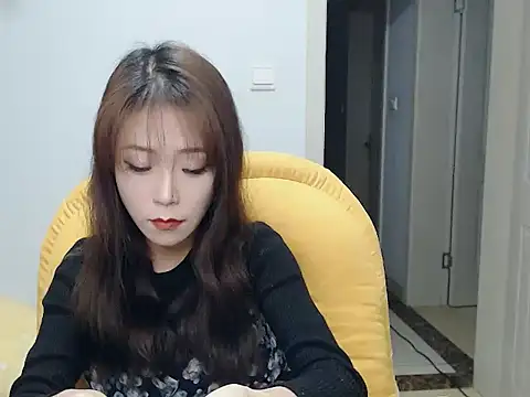 Snapshot of SuSushi728 chatting on 01.03.25 SuSushi728 online show from 01.03.25