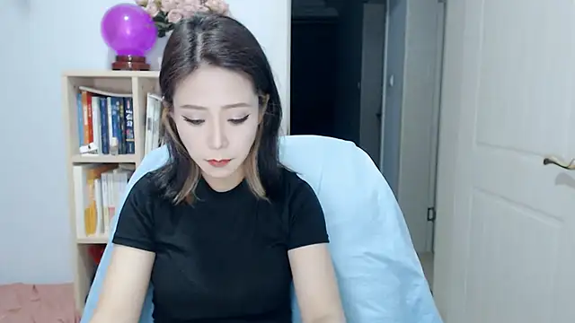 Snapshot of SuSushi728 chatting on 05.28.26 SuSushi728 online show from 05.28.26