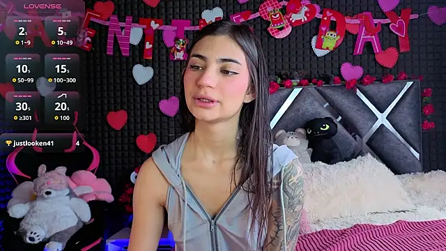 Snapshot of SolBeaumont1 chatting on 02.05.26 SolBeaumont1 online show from 02.05.26