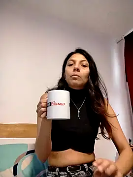 Snapshot of Selenakyle92_ chatting on 03.19.26 Selenakyle92 online show from 03.19.26