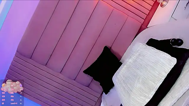 Snapshot of Baddinner chatting on 02.27.26 Baddinner online show from 02.27.26