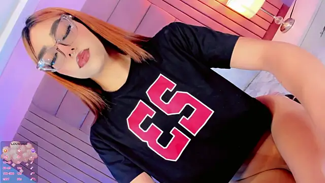 Snapshot of Baddinner chatting on 04.03.26 Baddinner online show from 04.03.26