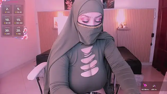 Snapshot of cloe_sirena chatting on 05.12.26 cloe sirena online show from 05.12.26