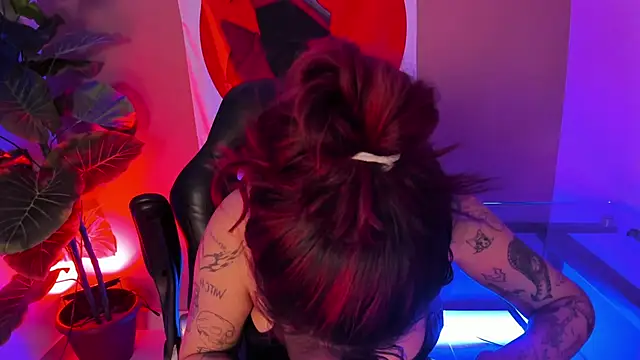 AnnikaMerliahh  online show from 03.06.25