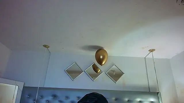 EileenBenzon online show from 04.09.26