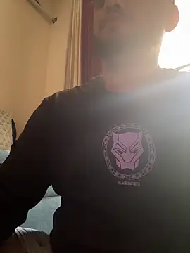 ved240 online show from 04.14.26