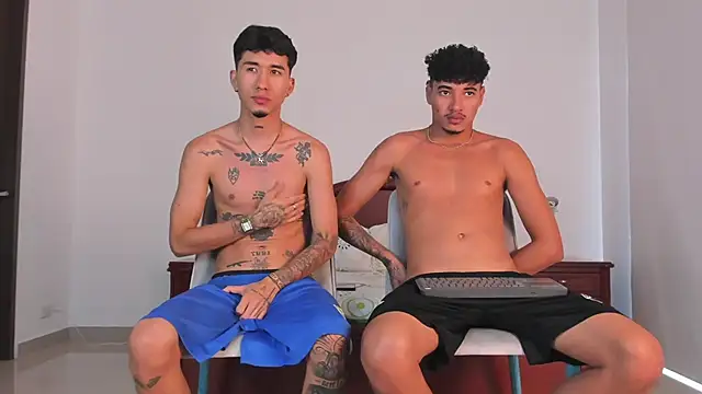 Snapshot of Ian_and_Noah chatting on 09.15.25 Ian and Noah online show from 09.15.25