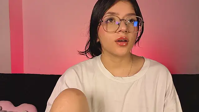 Snapshot of lana_dol chatting on 03.11.26 lana dol online show from 03.11.26