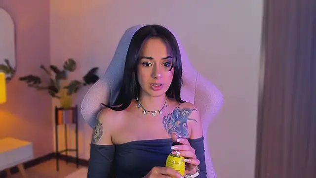 Snapshot of jinx_dh chatting on 03.21.25 jinx dh online show from 03.21.25